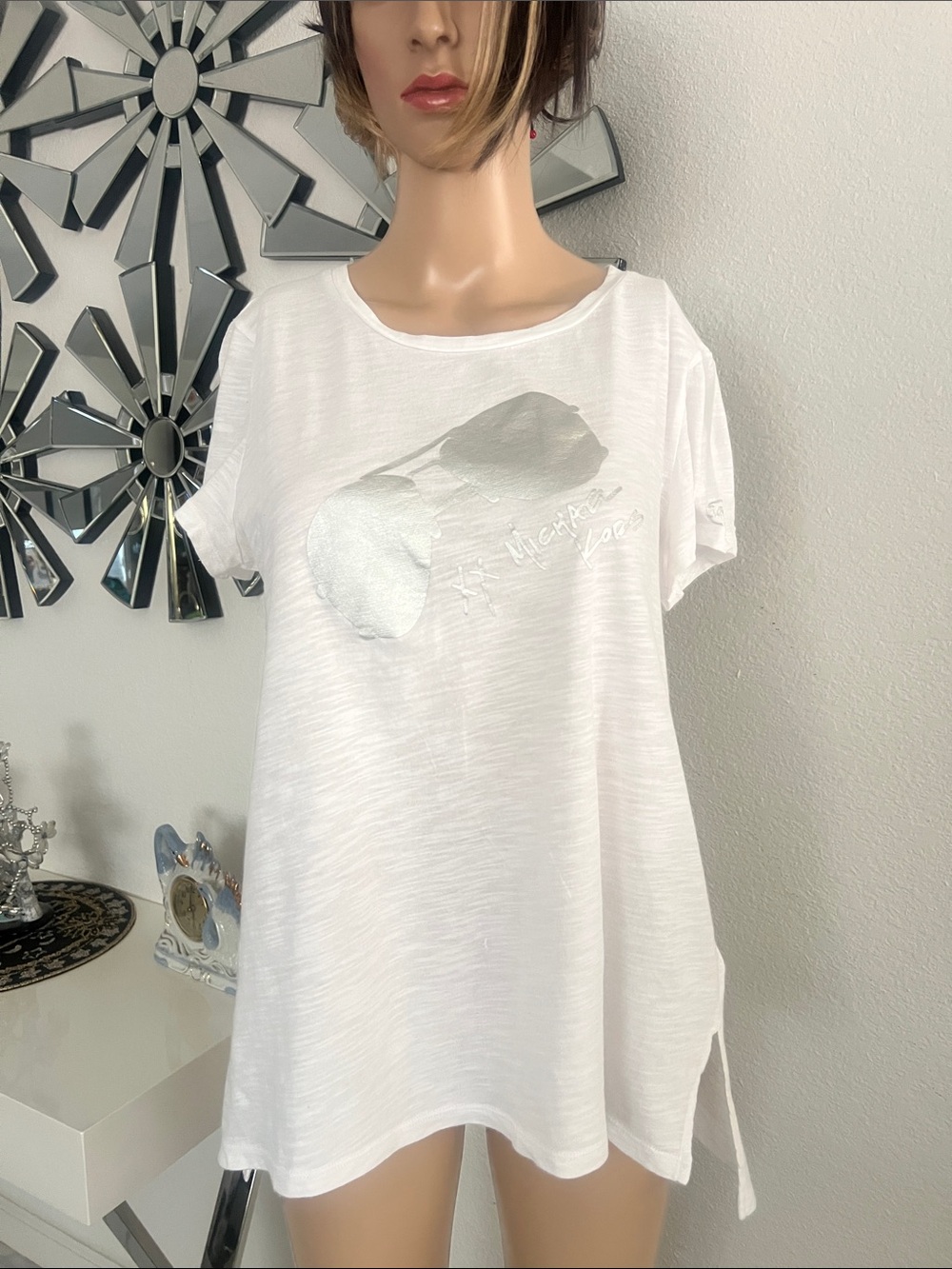 Michael Kors White Short Sleeve Tee with Silver Graphic